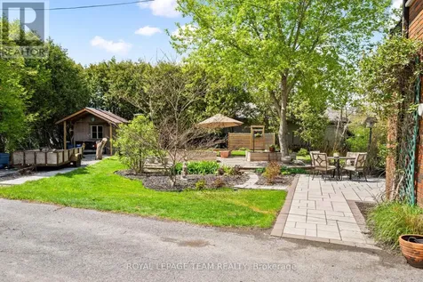 2 Lockview Road Ottawa ON K4M 1B2