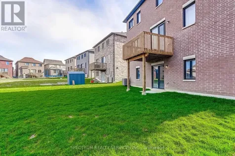 28 Dore Drive Brantford ON N3T 0X6