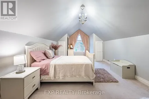 83 Blackfriar Lane Brantford ON N3R 7M2