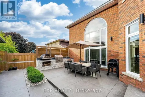 83 Blackfriar Lane Brantford ON N3R 7M2