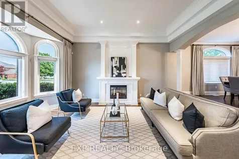 83 Blackfriar Lane Brantford ON N3R 7M2