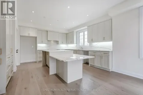 74 Strickland Avenue Brantford ON N3T 0X7