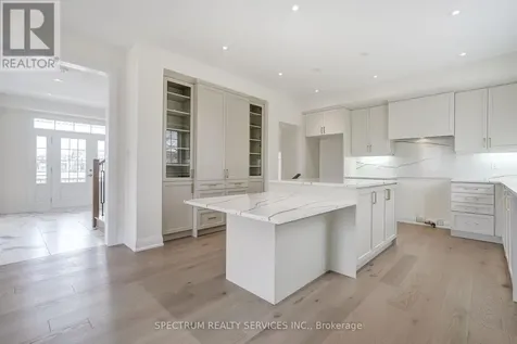 74 Strickland Avenue Brantford ON N3T 0X7