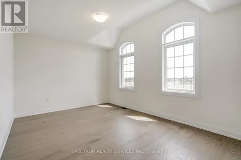 74 Strickland Avenue Brantford ON N3T 0X7