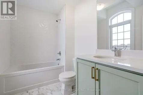 74 Strickland Avenue Brantford ON N3T 0X7