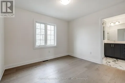 74 Strickland Avenue Brantford ON N3T 0X7