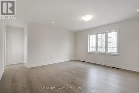 74 Strickland Avenue Brantford ON N3T 0X7