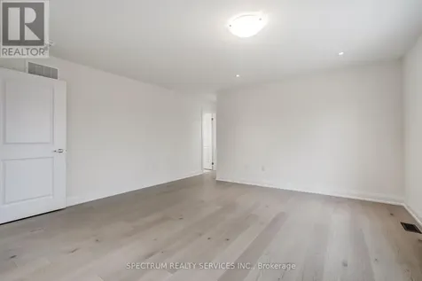 74 Strickland Avenue Brantford ON N3T 0X7