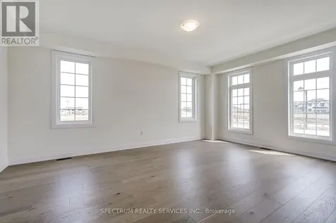 74 Strickland Avenue Brantford ON N3T 0X7