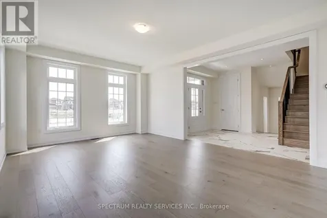 74 Strickland Avenue Brantford ON N3T 0X7