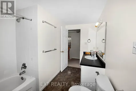 600 Winterberry Avenue Waterloo ON N2V 2W5