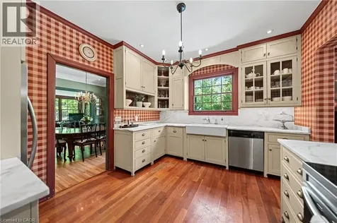 768 Glasgow Street Kitchener ON N2M 2N8