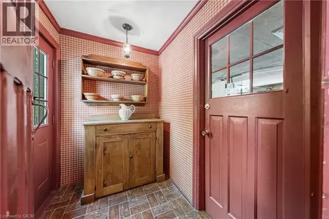 768 Glasgow Street Kitchener ON N2M 2N8