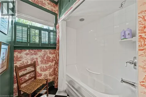 768 Glasgow Street Kitchener ON N2M 2N8