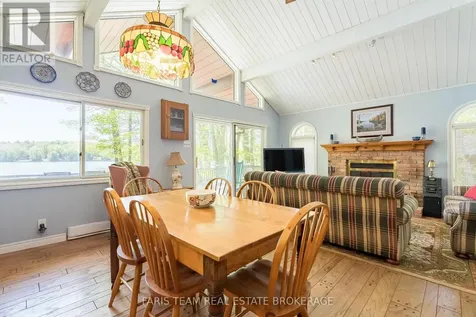 112 Farlain Lake Road East Tiny ON L9M 0B5