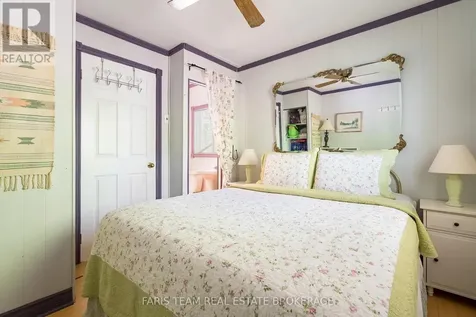 112 Farlain Lake Road East Tiny ON L9M 0B5