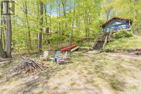 112 Farlain Lake Road East Tiny ON L9M 0B5