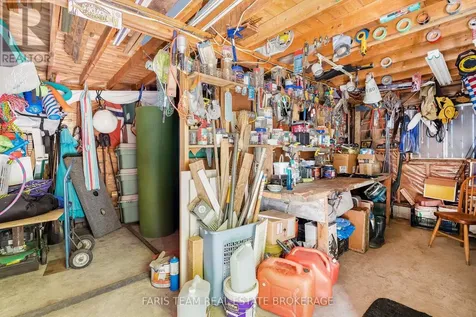 112 Farlain Lake Road East Tiny ON L9M 0B5