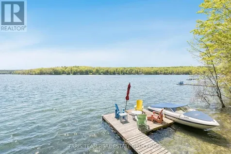 112 Farlain Lake Road East Tiny ON L9M 0B5