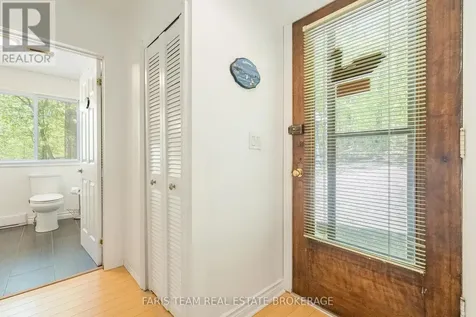 112 Farlain Lake Road East Tiny ON L9M 0B5