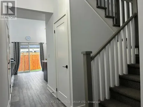 44 Ruby Crescent Orillia ON L3V 8M3