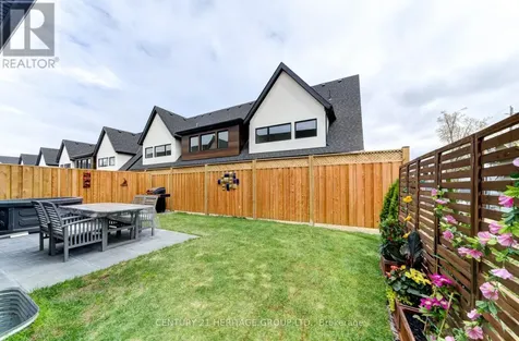 44 Ruby Crescent Orillia ON L3V 8M3