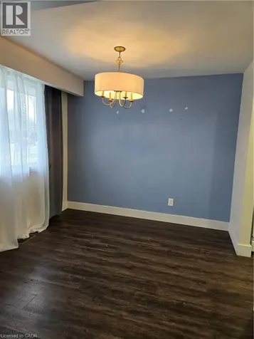 3 Governor Simcoe Drive St. Catharines ON L2N 3J1