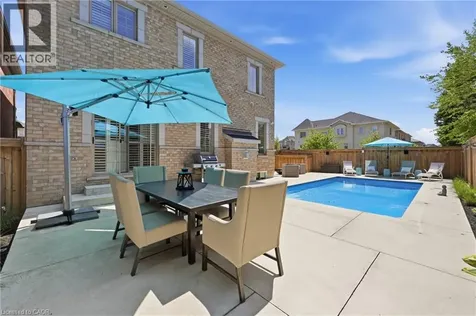 4645 Doug Wright Drive Burlington ON L7M 0L3