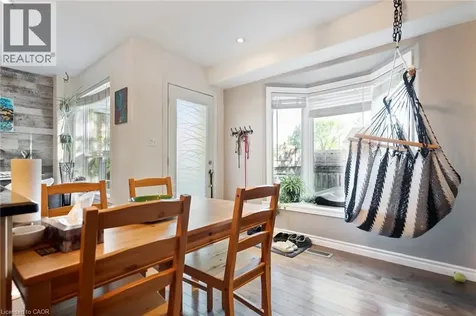 27 Pettit Street Stoney Creek ON L8E 5V7