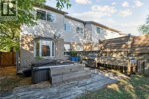 27 Pettit Street Stoney Creek ON L8E 5V7