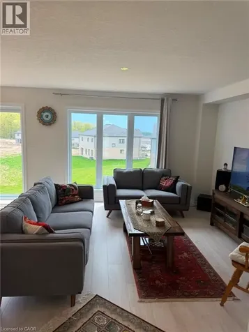 359 Benninger Drive Kitchener ON N2E 0K1