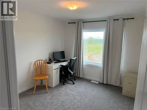 359 Benninger Drive Kitchener ON N2E 0K1