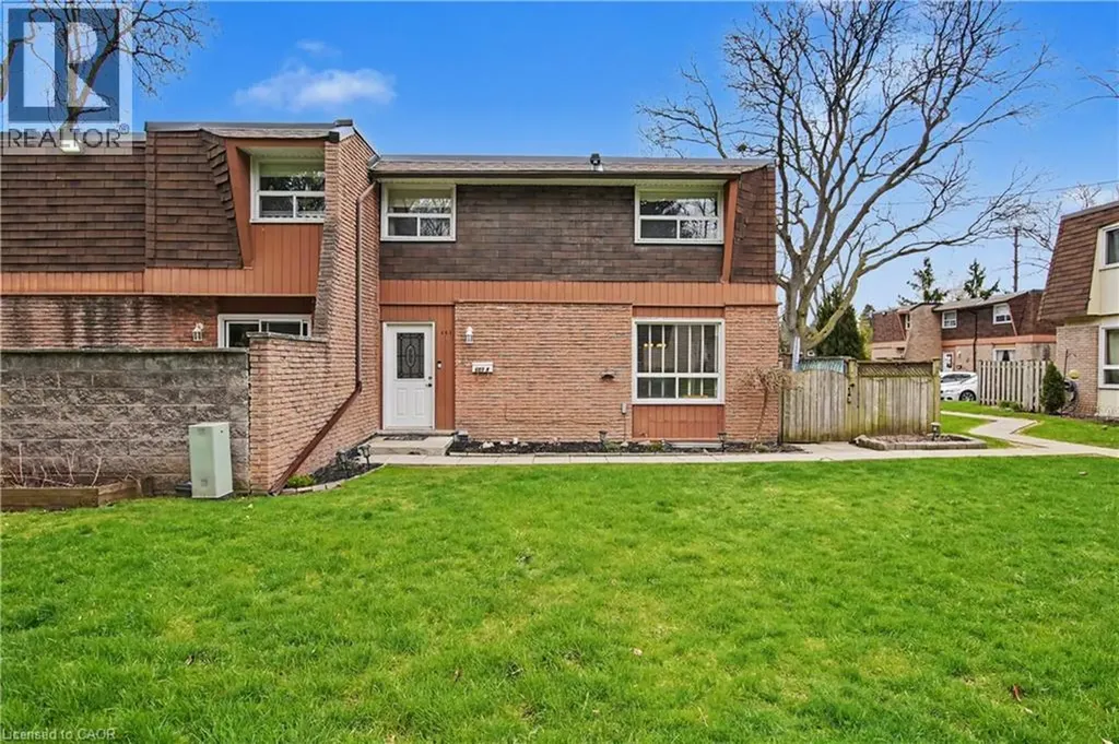 661 Francis Road Burlington ON L7T 3X6