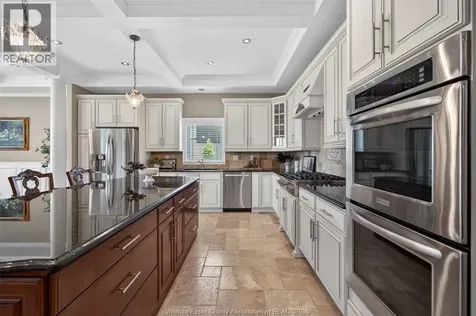 6 Vallochie Court Kingsville ON N9Y 4C8