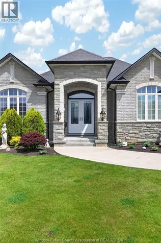 6 Vallochie Court Kingsville ON N9Y 4C8
