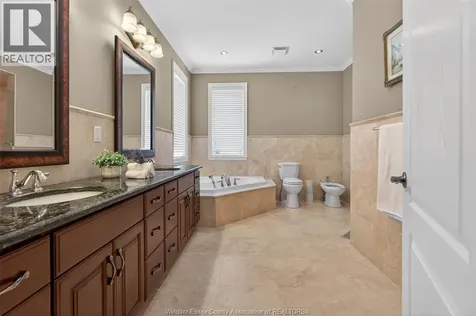 6 Vallochie Court Kingsville ON N9Y 4C8