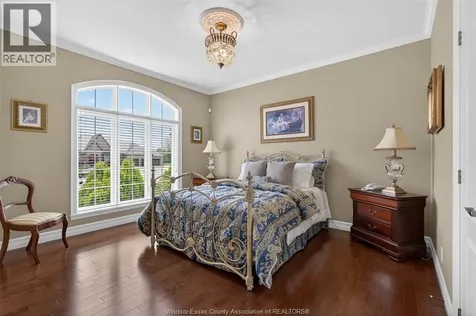6 Vallochie Court Kingsville ON N9Y 4C8