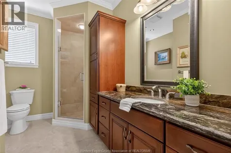 6 Vallochie Court Kingsville ON N9Y 4C8