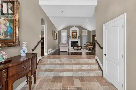 6 Vallochie Court Kingsville ON N9Y 4C8