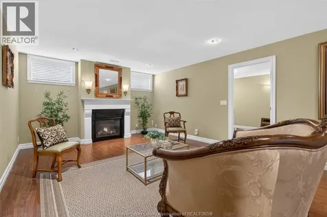 6 Vallochie Court Kingsville ON N9Y 4C8