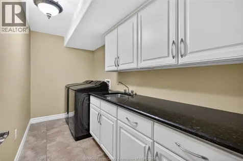 6 Vallochie Court Kingsville ON N9Y 4C8