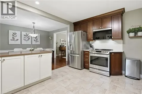 49 Greenfield Road Brantford ON N3R 6Z4
