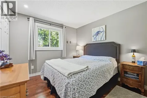 49 Greenfield Road Brantford ON N3R 6Z4