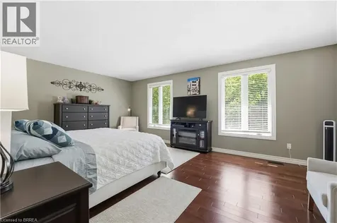 49 Greenfield Road Brantford ON N3R 6Z4
