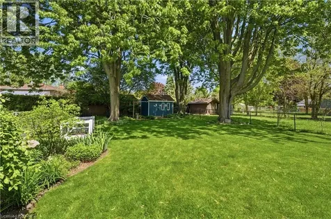 49 Greenfield Road Brantford ON N3R 6Z4