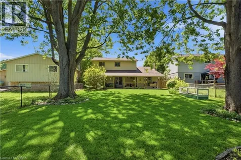 49 Greenfield Road Brantford ON N3R 6Z4