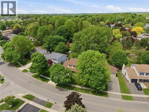 49 Greenfield Road Brantford ON N3R 6Z4