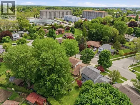 49 Greenfield Road Brantford ON N3R 6Z4