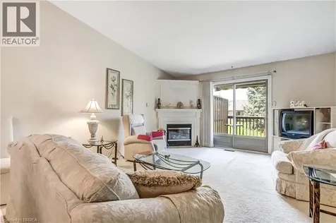 19 Hanlon Place Paris ON N3L 4E7