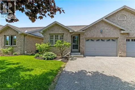 19 Hanlon Place Paris ON N3L 4E7